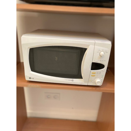 MICRO ONDES LG MS-207W