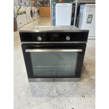 Four ELECTROLUX EOF6P46VX0