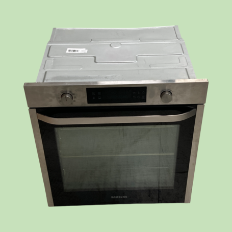 Four SAMSUNG NV75M5572RS